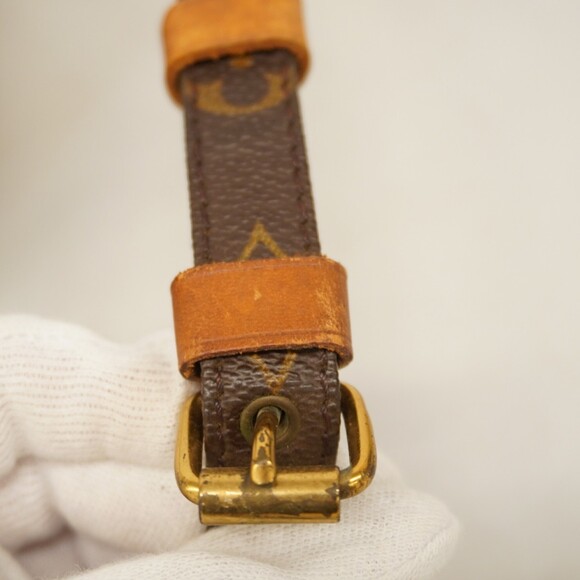 LOUIS VUITTON Brown Monogram Shoulder Bag - Picture 13 of 15